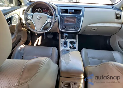 2016 Nissan Altima 2.5 из США, поврежденный, VIN 1N4AL3AP4GC263292